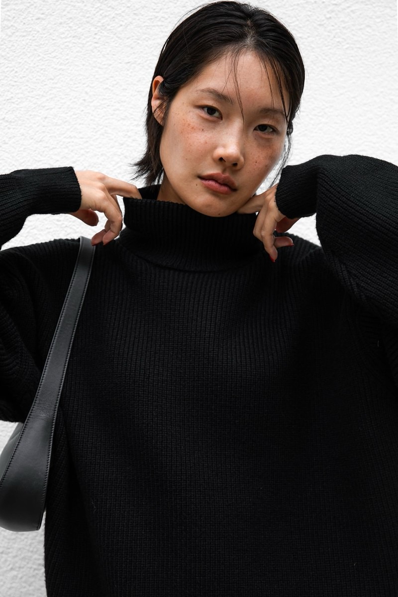 Signature Wire-Structured Shoulder Knit by Paper Moon for Women - view 2