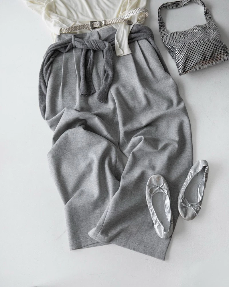 Sweat Wide Pintuck Trouser by Paper Moon for Women - view 3