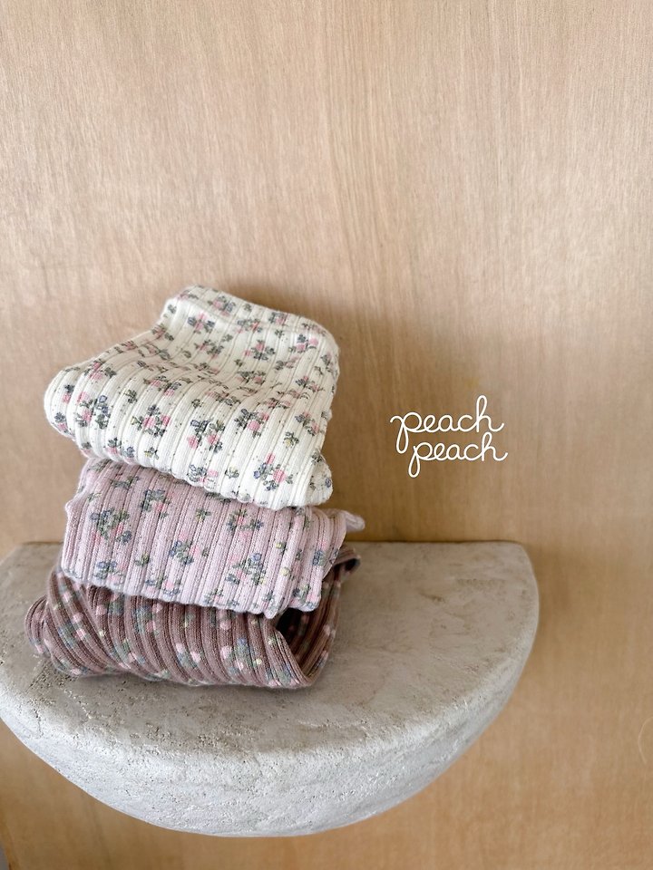 Bouquet Leggings by Peach Peach for Child - view 4