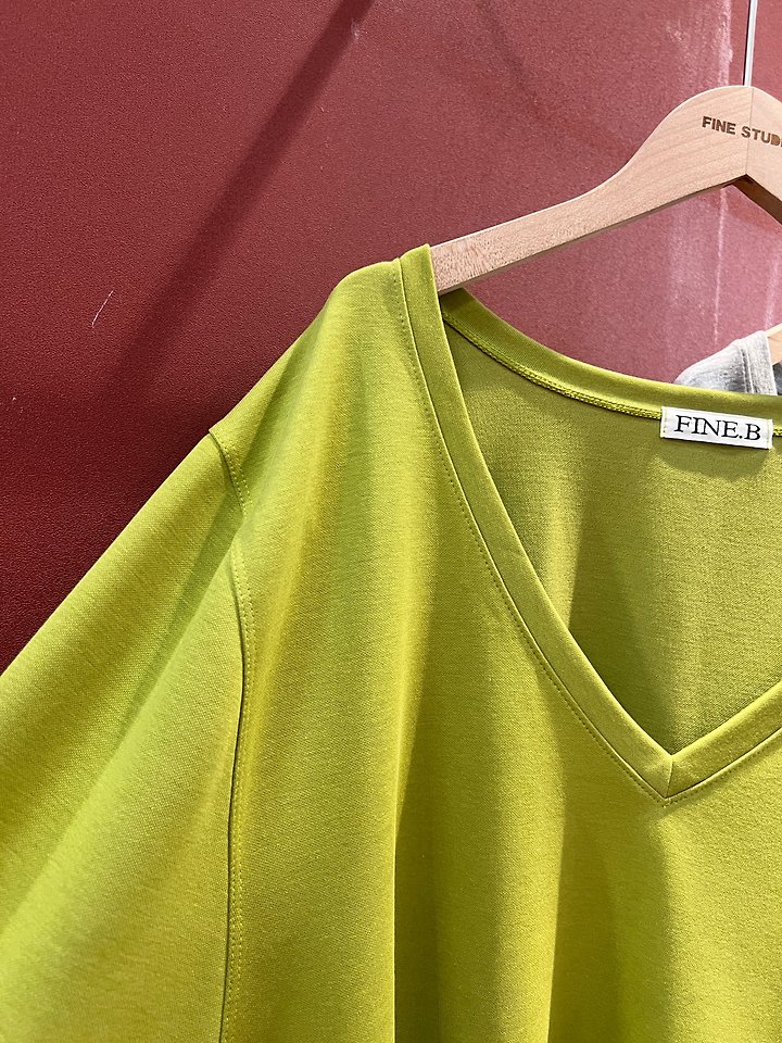 Flow V Sweatshirt by The Fine.b for Women - view 9