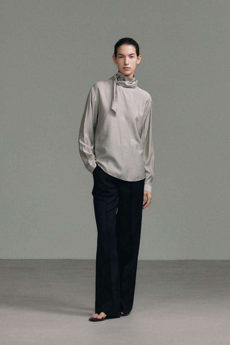 Ring Pocket Pintuck Straight Slacks by Understanding for Women - view 9