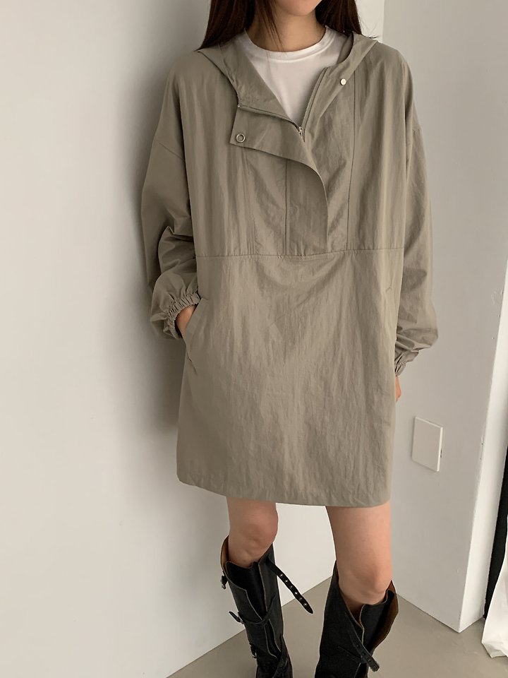 Ash Anorak One-Piece by Vive L for Women - view 2