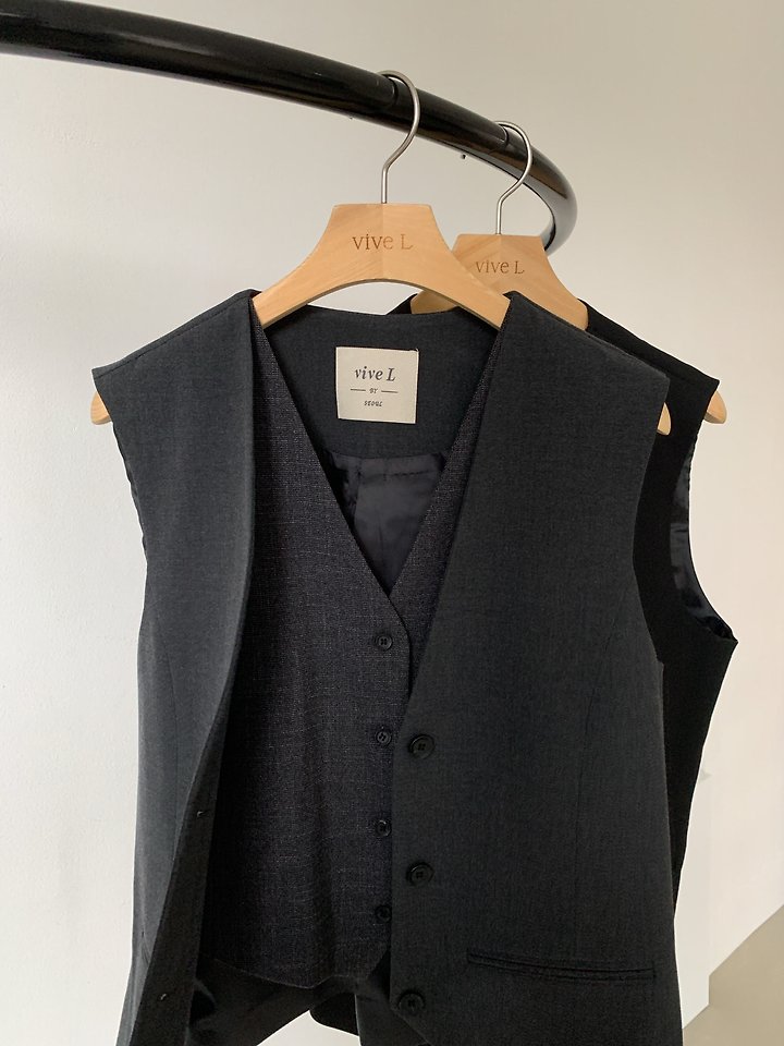 Rui Vest by Vive L for Women - view 2