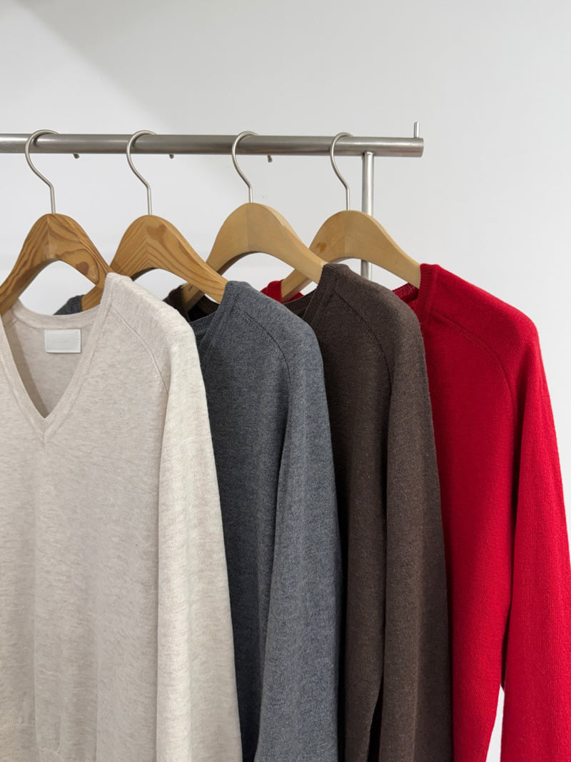 City V-neck Pullover by Yikho for Women - view 12