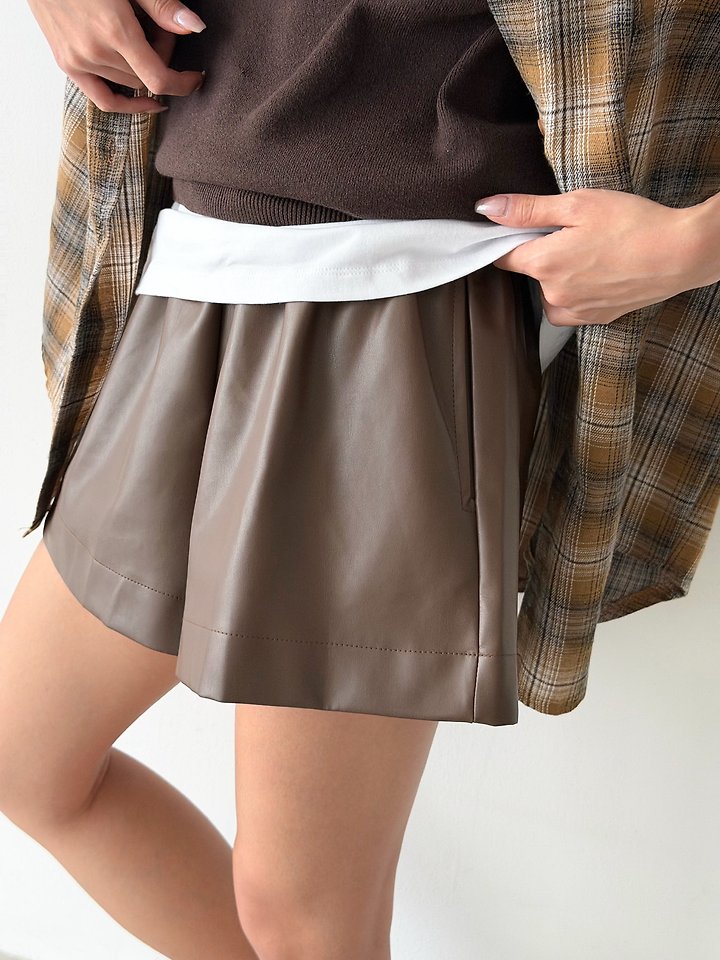 Jenny Short Pants by Yikho for Women - view 7