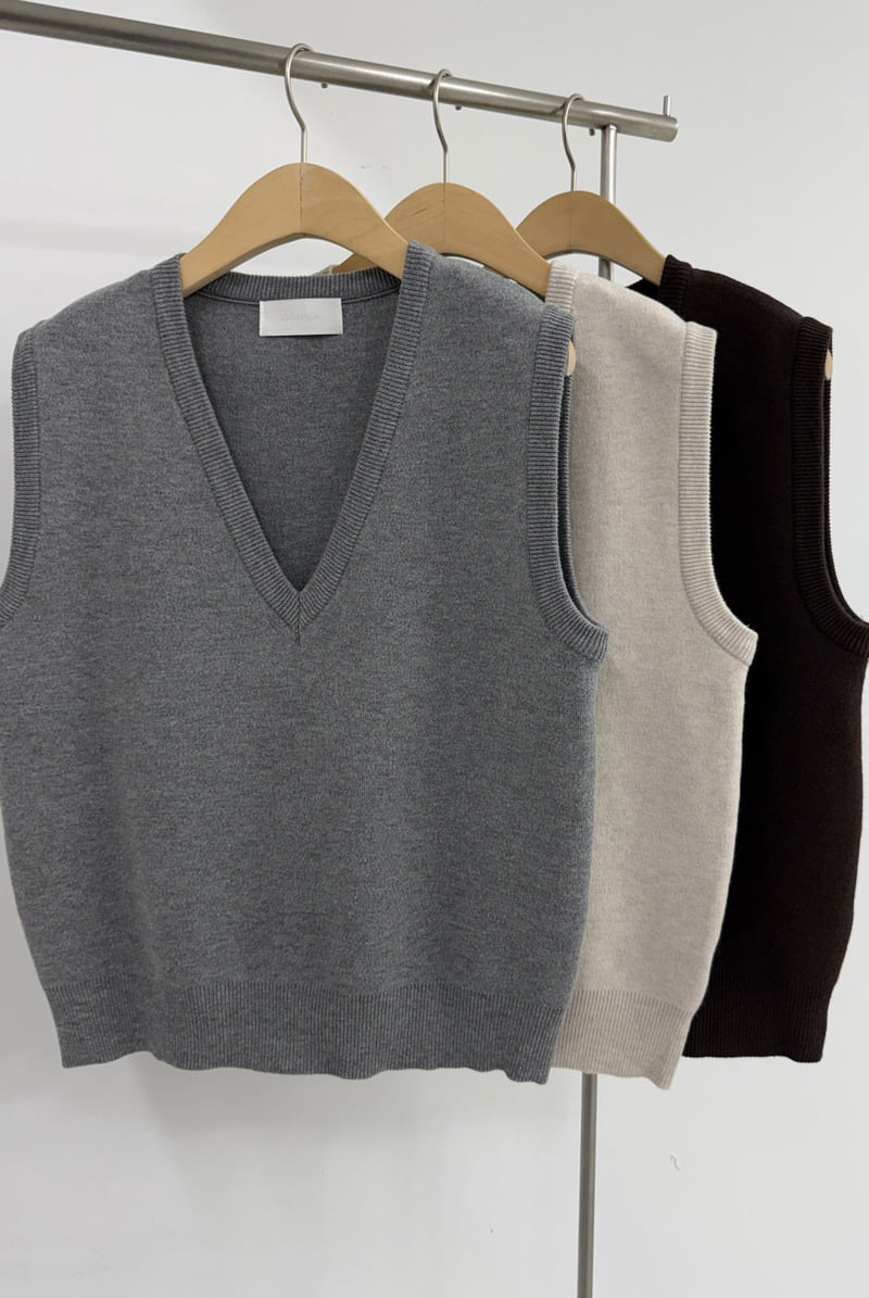 Daily Vest by Yikho for Women - view 12