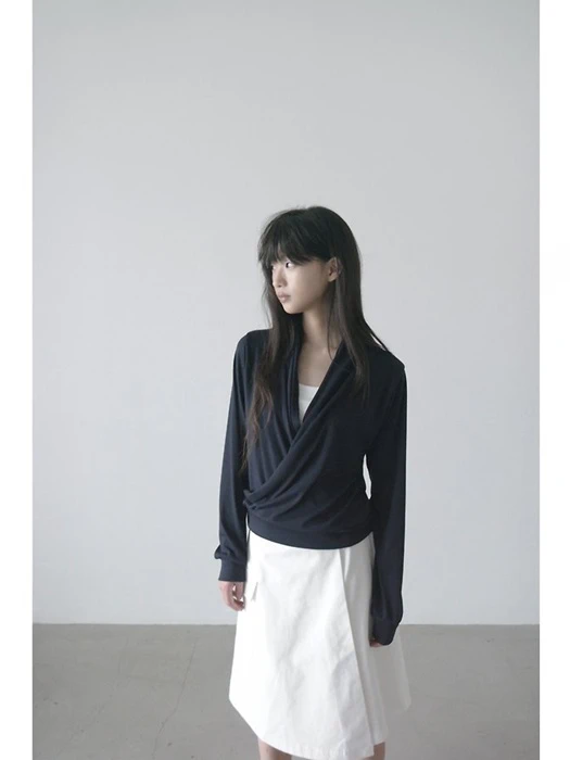 Maun Wrap Sweatshirt Maun Wrap Sweatshirt by Enten for Women - catalog view