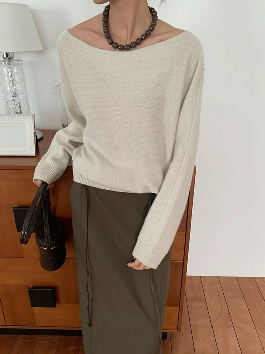 Pale Knit by Lucy Salon for Women - catalog view