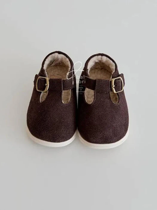 Winter Peekaboo Squeaky Shoes Winter Peekaboo Squeaky Shoes by Babyzzam for Child - catalog view