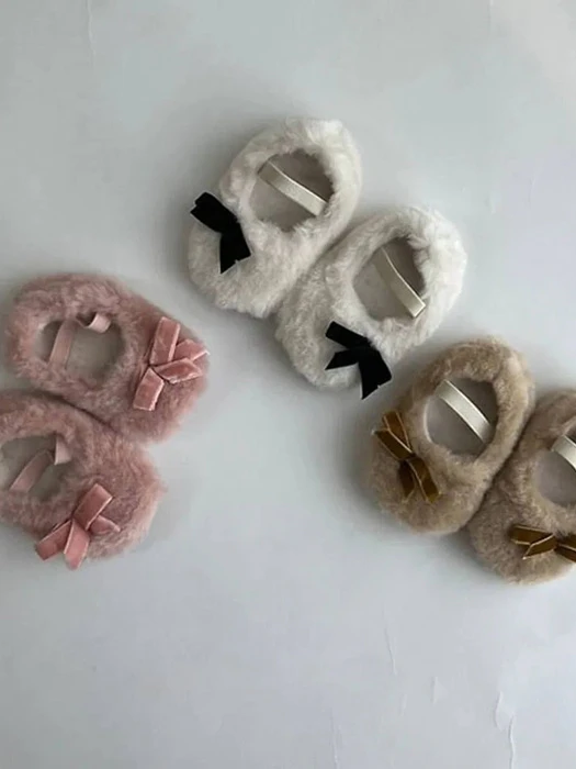 Mini Fleece Ribbon Bunch Shoes Mini Fleece Ribbon Bunch Shoes by Ante J for Child - catalog view