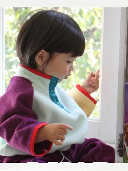 Jelly Half Neck Sweatshirt Jelly Half Neck Sweatshirt by Chip for Baby - catalog view