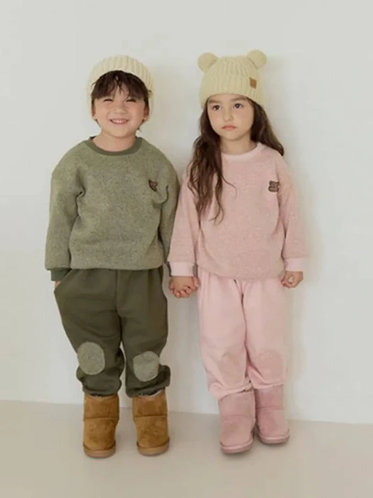 Bbangtteok Top & Bottom Set (Fleece) by Ggomenge for Child - catalog view
