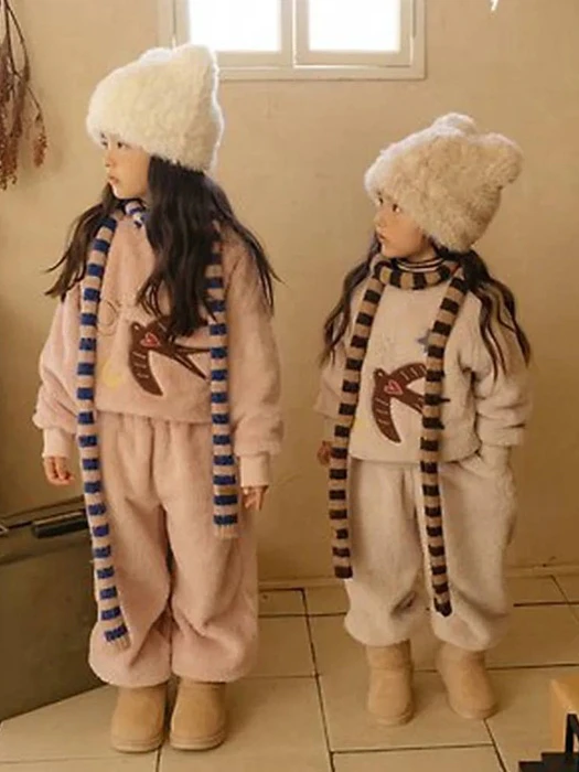 Romi Garden Fleeced Top & Bottom Set Romi Garden Fleeced Top & Bottom Set by Oren for Child - catalog view
