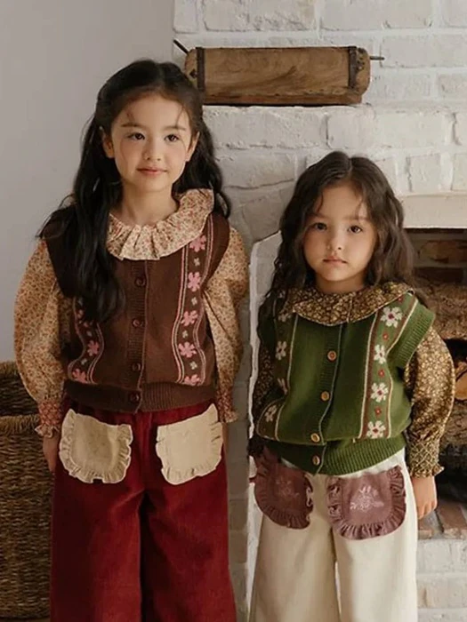 Verte Fleur Knit Vest Verte Fleur Knit Vest by Oren for Child - catalog view