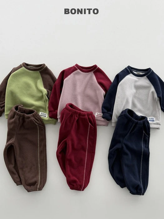 Two-tone Raglan Set Two-tone Raglan Set by Bonito for Child - catalog view