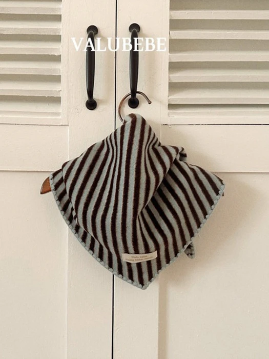 Mellow Triangle Scarf Mellow Triangle Scarf by Valu Bebe for Baby - catalog view
