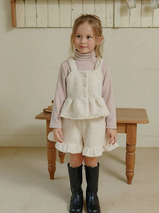 Creamy Frill Shorts Creamy Frill Shorts by Melikey for Child - catalog view