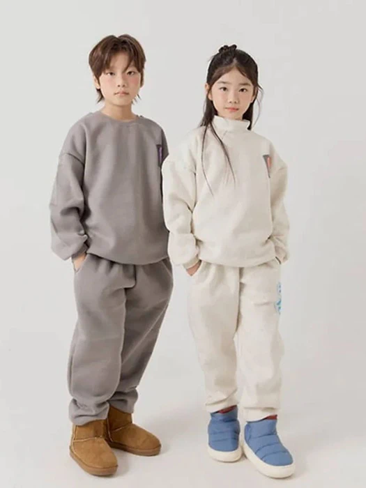 66 Top & Bottom Set (Fleece) 66 Top & Bottom Set (Fleece) by Ggomenge for Child - catalog view