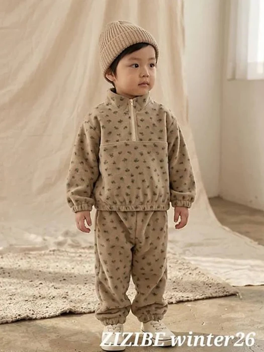Anorak Fleece Pants by Zizibe for Baby - catalog view