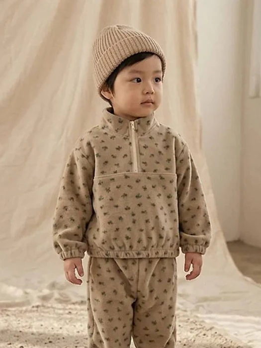 Anorak Fleece Tee by Zizibe for Baby - catalog view