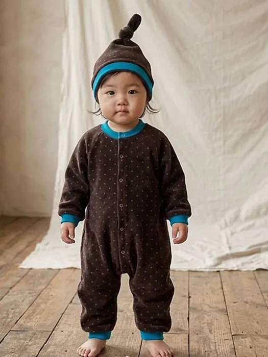 Dot Fleece Spacesuit (Hat Set) by Zizibe for Baby - catalog view