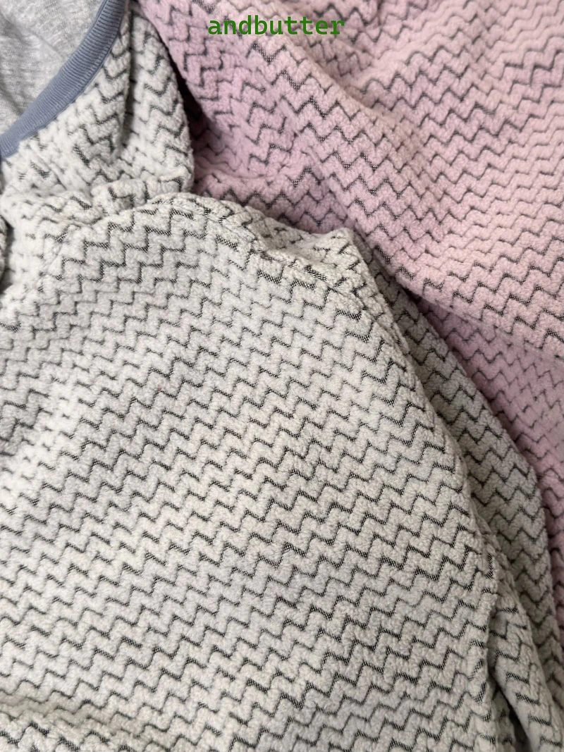 Zigzag Snap Hoodie by Andbutter for Child - view 8