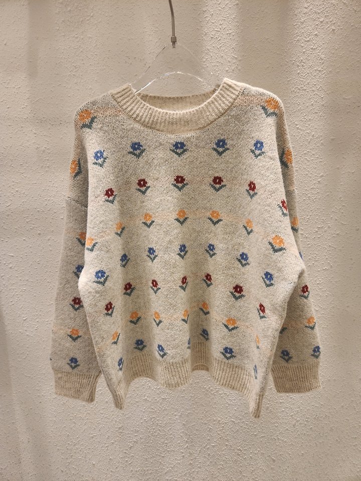 Flower Round Knit by Another Plan for Women - view 1