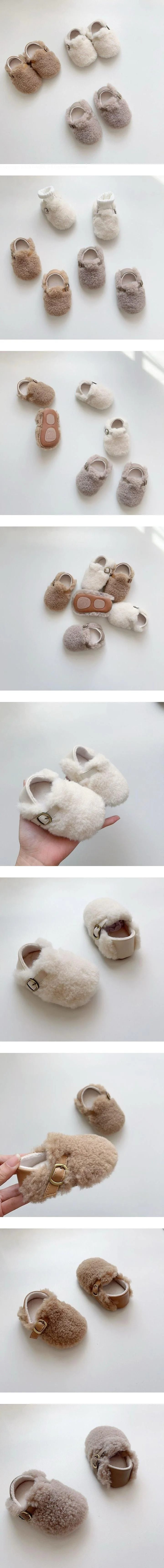 Mini Fleece Sandy Velcro Shoes by Ante J for Child - view 1