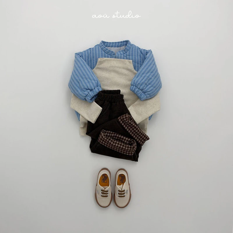 Huyu Turtleneck by Aou Studio for Child - view 8