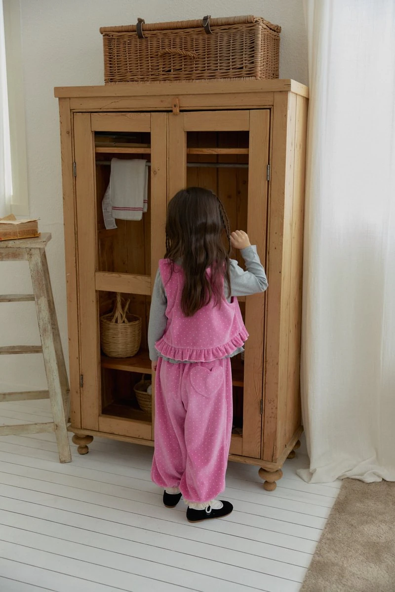 Ddarung Ee Vest Set by Berry Berry for Child - view 8