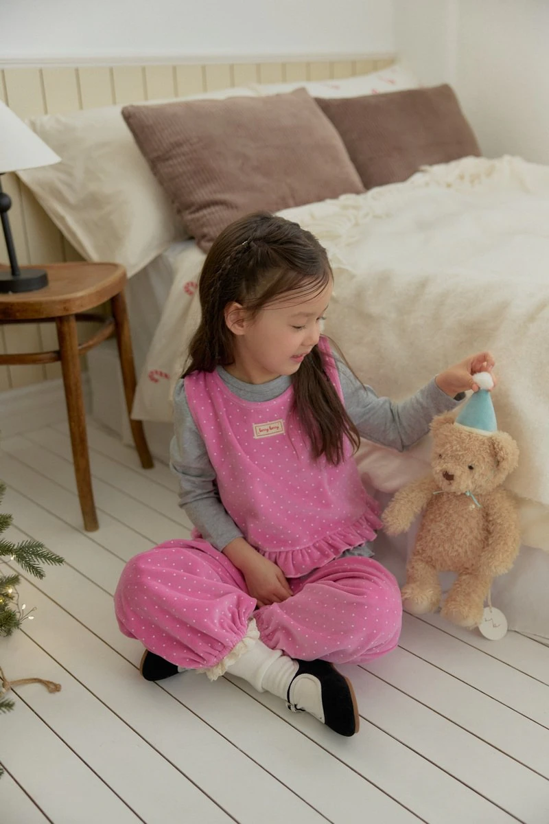 Ddarung Ee Vest Set by Berry Berry for Child - view 5