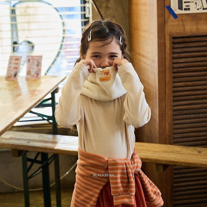 Winter Neck Warmer by Black Bean for Child - view 7
