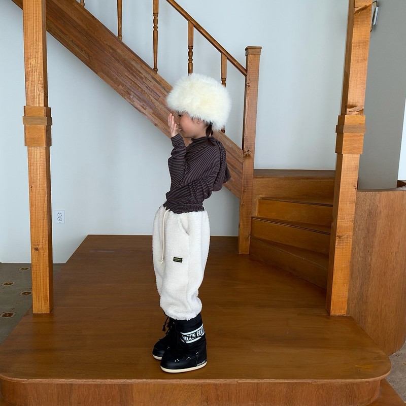 Muju Fur Pants by Cantucci Studio for Child - view 9