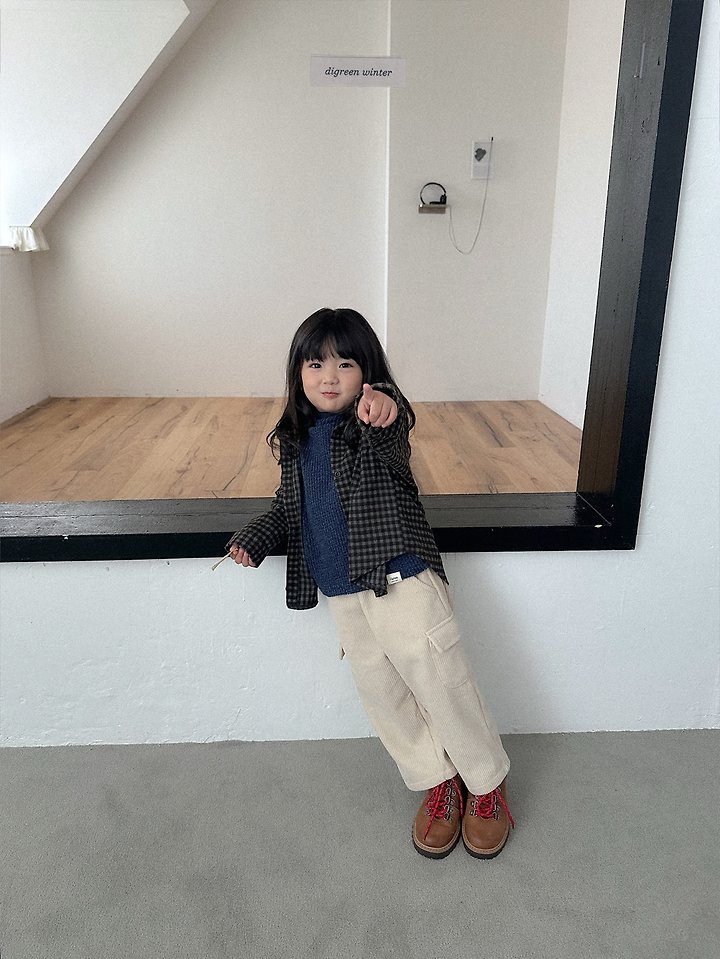 Ionic Pants by Digreen for Child - view 11