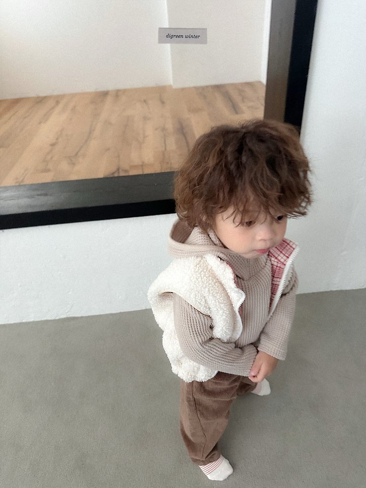 Reversible Vest by Digreen for Child - view 9