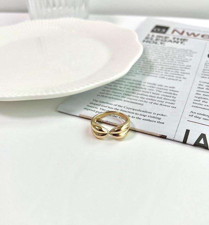 Somu Butterfly Ring by Eeiitt for Women - view 2