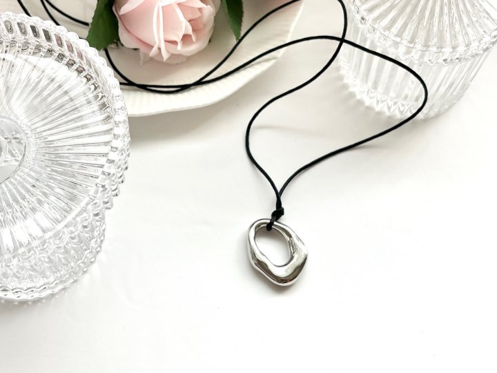Tratata Round Surgical Long Necklace by Eeiitt for Women - view 7