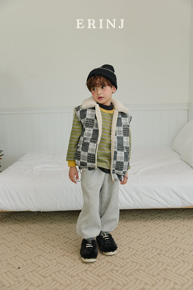 Snow Color Contrast Jogger Pants by Erin J for Child - view 7