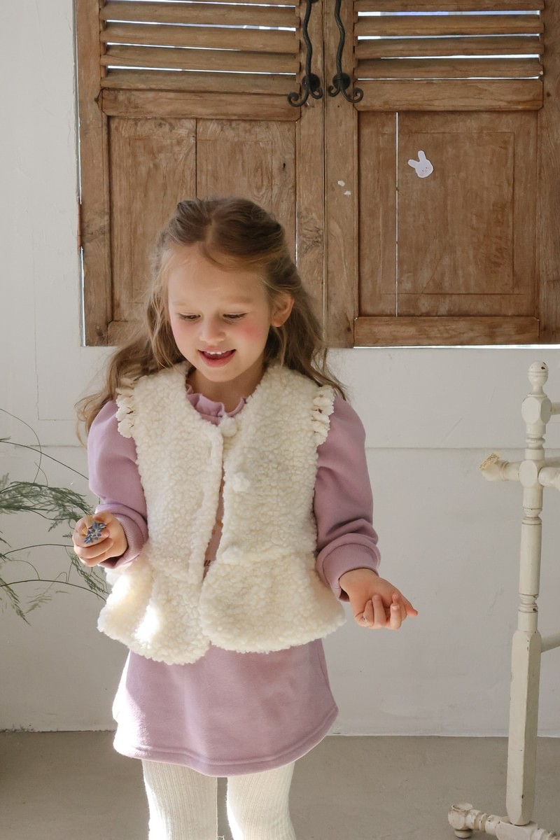 Bboshong Fur Vest by Flo for Child - view 1