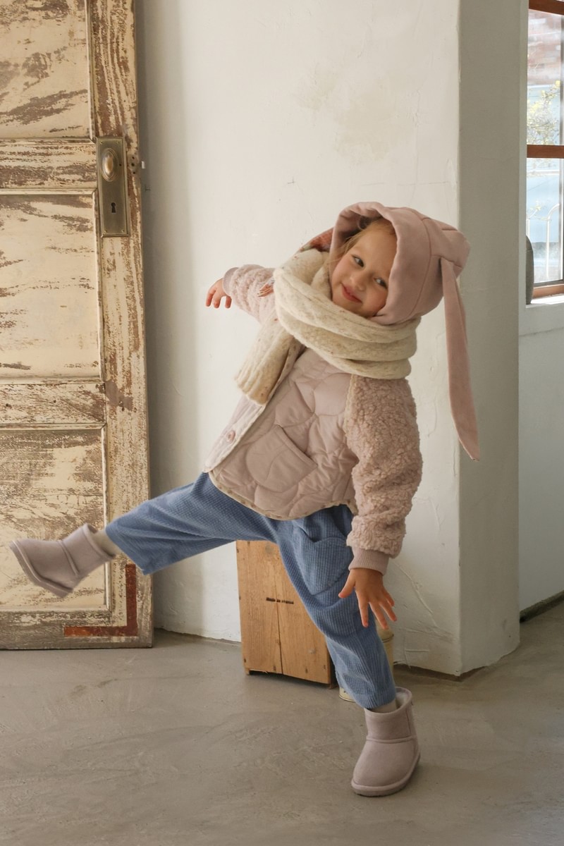 Milk Muffler by Flo for Child - view 9