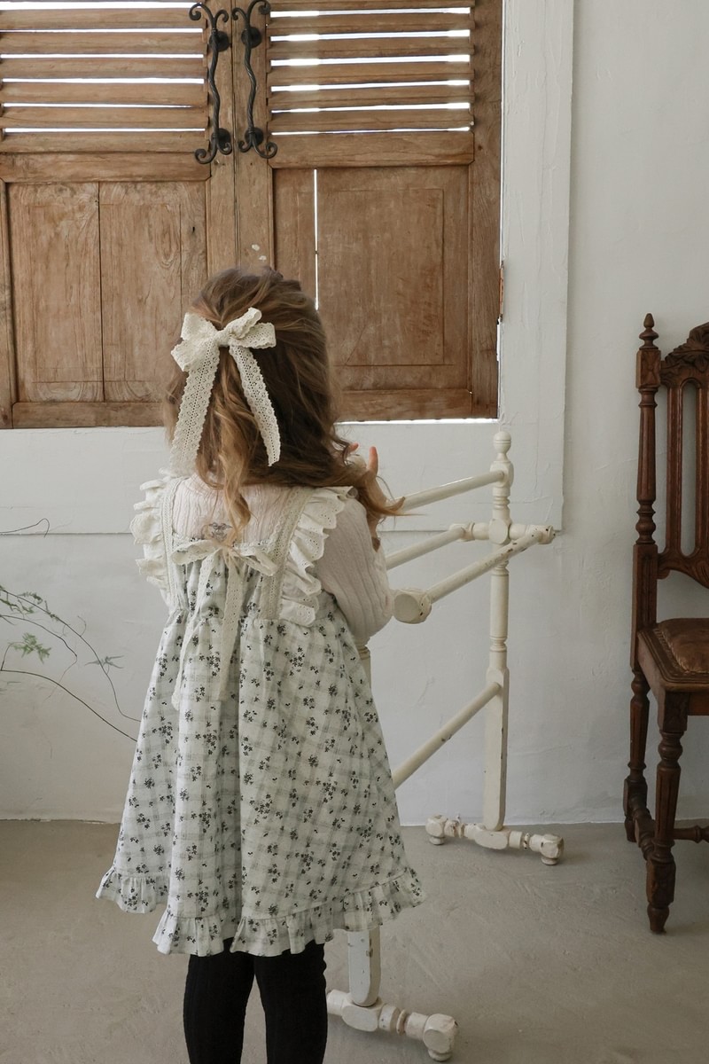 Sable Lace Hairpin by Flo for Child - view 7