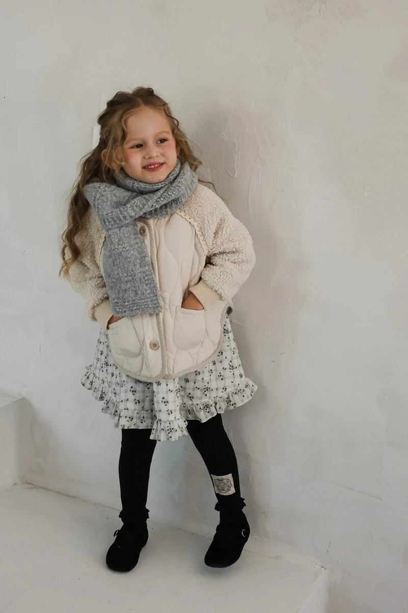 Monggle Muffler by Flo for Child - view 10