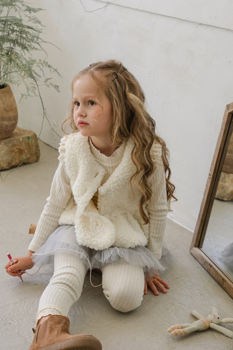 Bboshong Fur Vest by Flo for Child - view 5