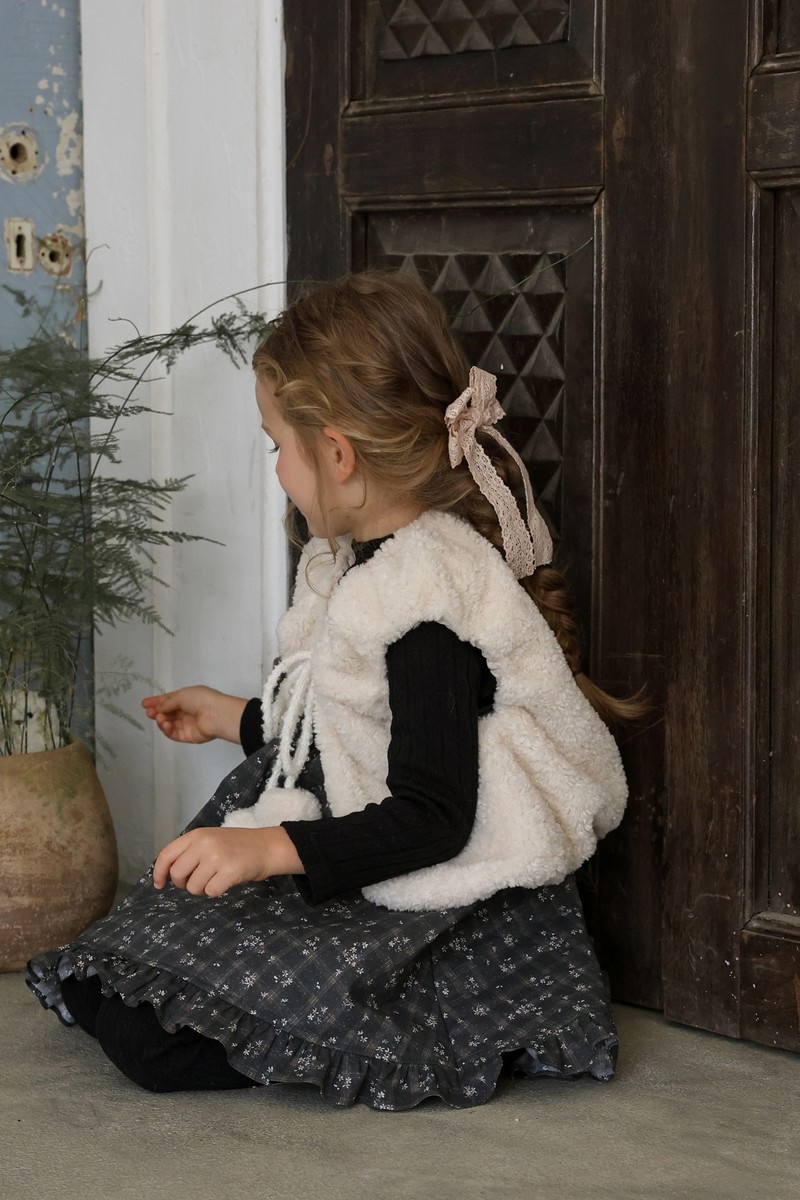 Sable Lace Hairpin by Flo for Child - view 10