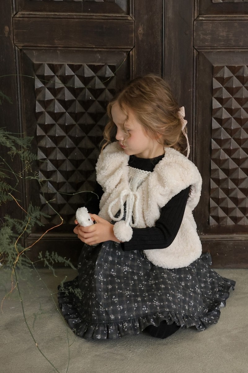 Sable Lace Hairpin by Flo for Child - view 11
