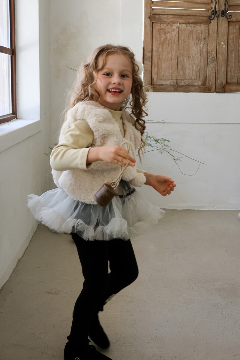 EL Fur Vest by Flo for Child - view 4
