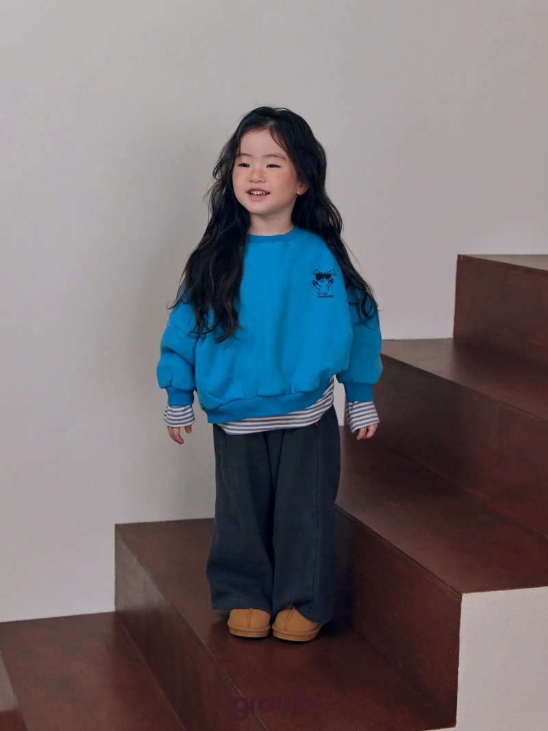 V-Sweatshirt by Grow B for Child - view 9