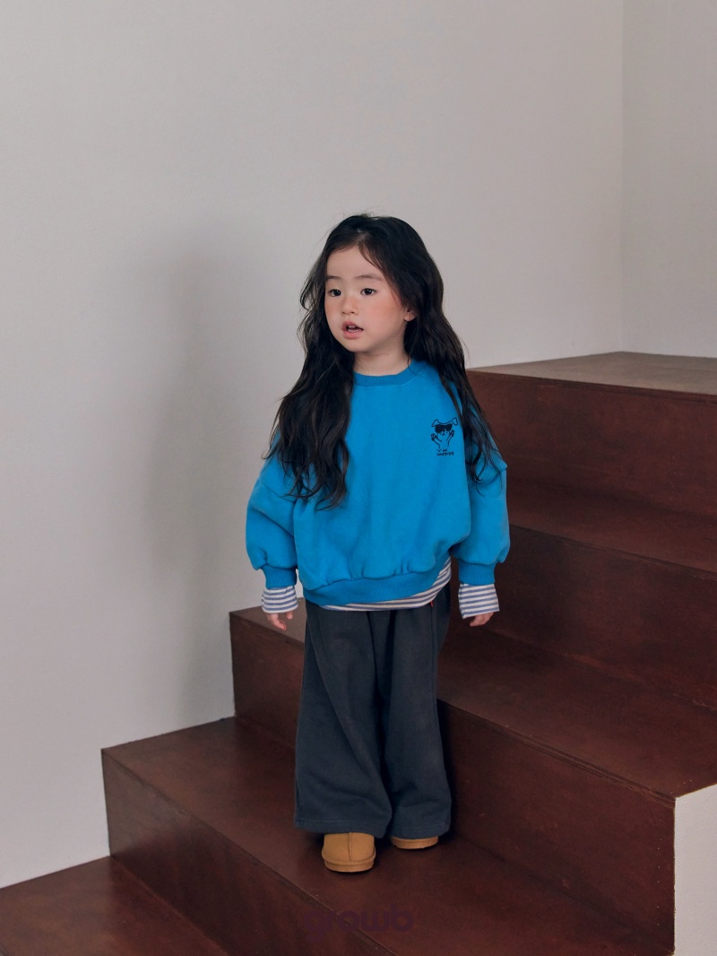 V-Sweatshirt by Grow B for Child - view 11