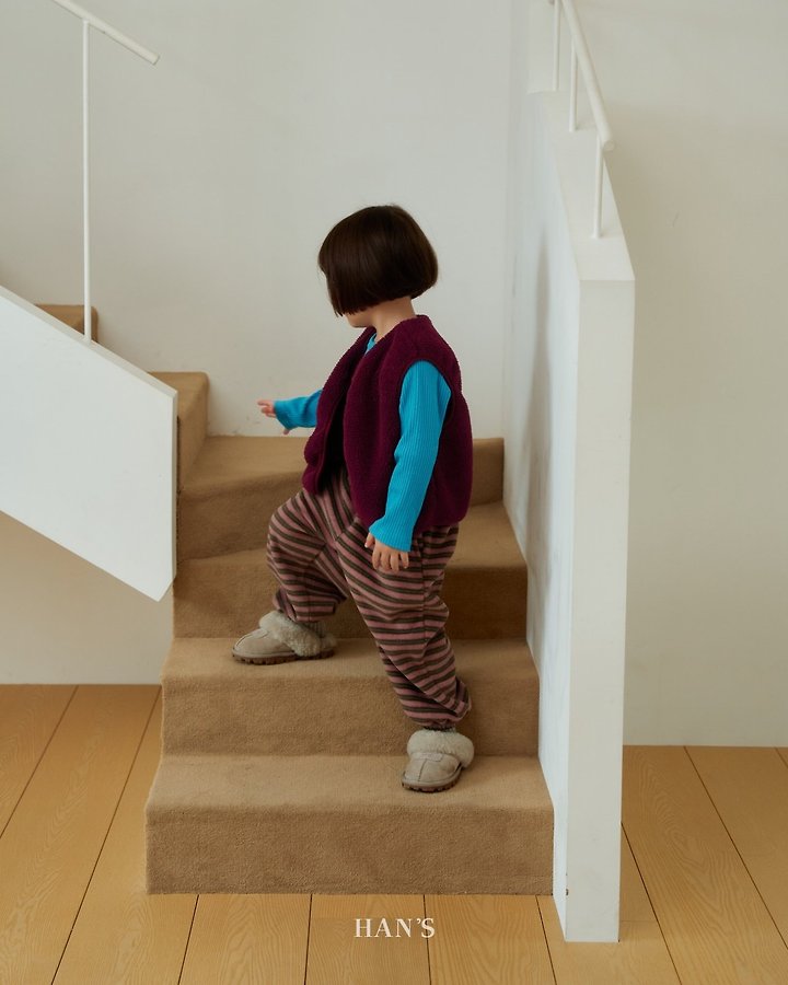 Multi ST Jogger Pants by Han's for Child - view 10