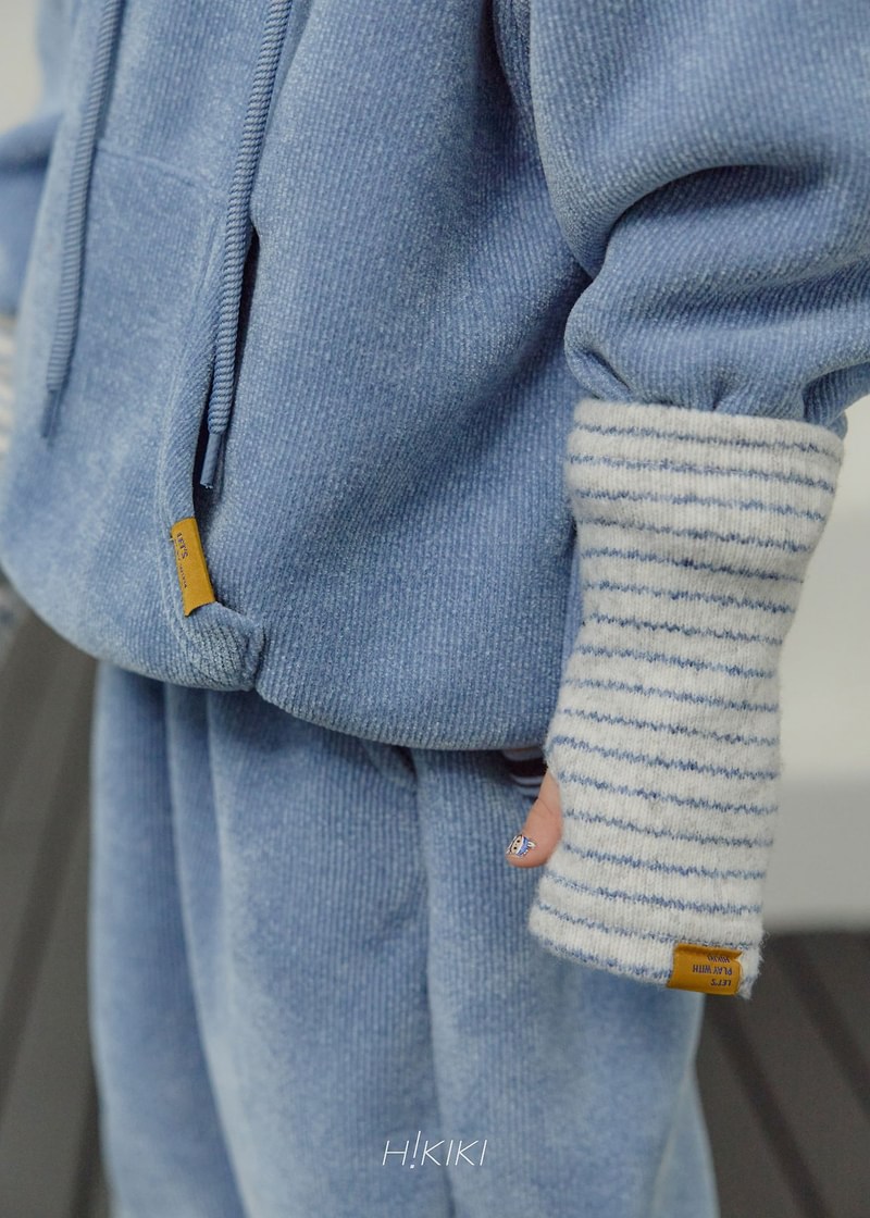 Fingerhole Warmer by Hikiki for Child - view 12